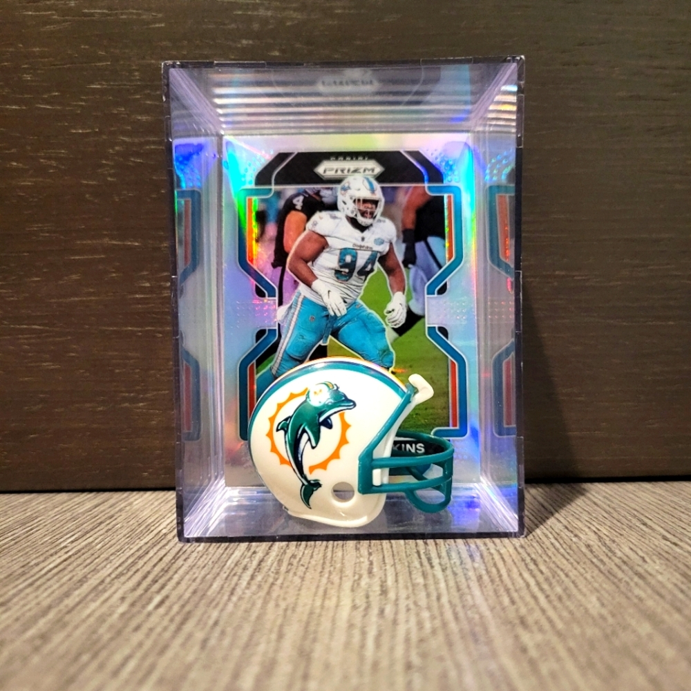 Christian Wilkins Miami Dolphins Mini Helmet Football Sports Box